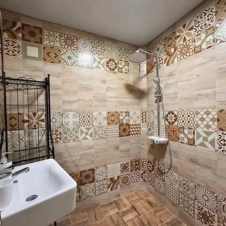 Cozy Steps From Everything! Apartament