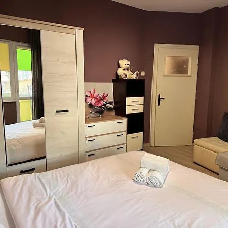 Apartament Cozy Steps From Everything!