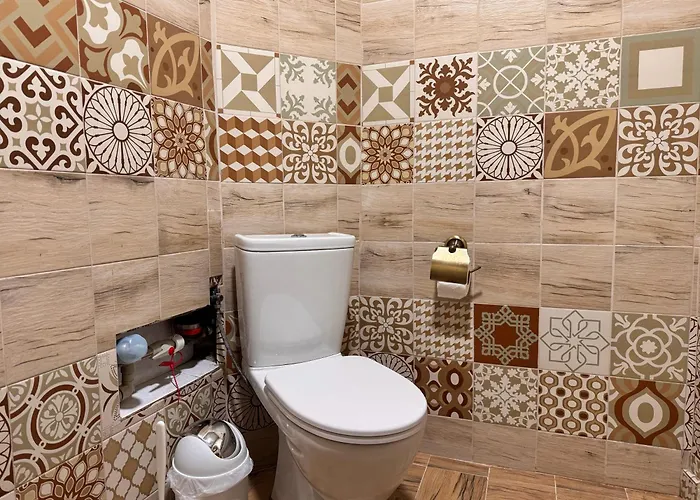 Cozy Steps From Everything! וארנה